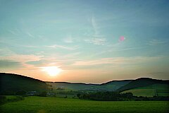 Sonnenaufgang über dem Tal © Naturpark Diemelsee