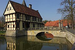 Torhaus des Wasserschlosses © Biologische Station Kreis Steinfurt e.V.