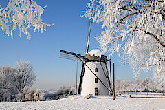 Mühle mit Blick über das Nettetal © Hans Georg Wende